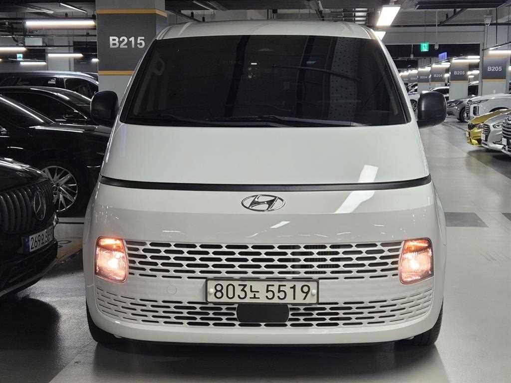 현대 스타리아 2WD 디젤 카고 스마트 5인승 이미지 4