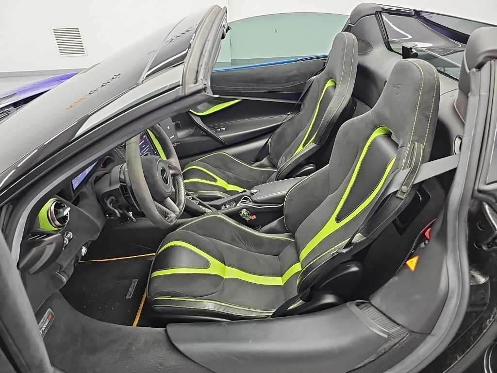 맥라렌 720S 4.0 스파이더 이미지 11