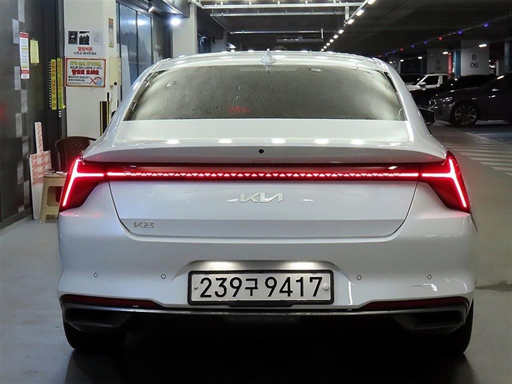 기아 K8 2.5 2WD 시그니처 이미지 5