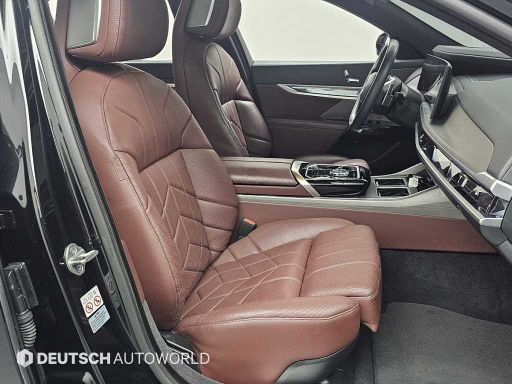 BMW 7시리즈 7시리즈 (G70) 740i sDrive 디자인퓨어 엑셀런스 이미지 10