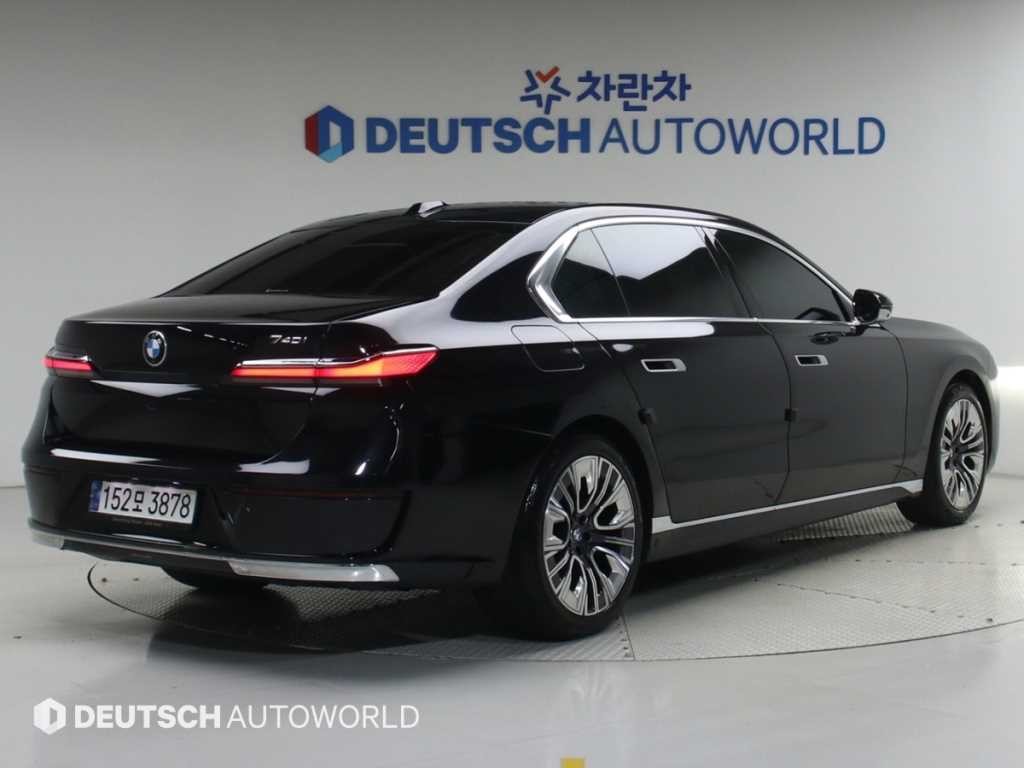 BMW 7시리즈 7시리즈 (G70) 740i sDrive 디자인퓨어 엑셀런스 이미지 2