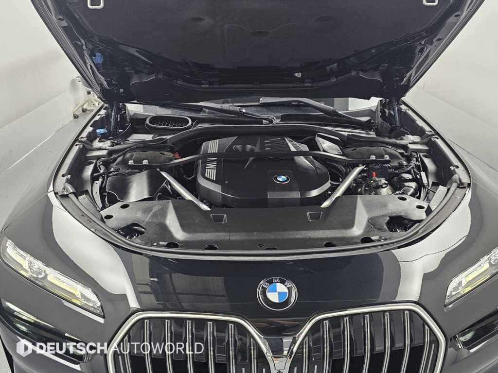 BMW 7시리즈 7시리즈 (G70) 740i sDrive 디자인퓨어 엑셀런스 이미지 6
