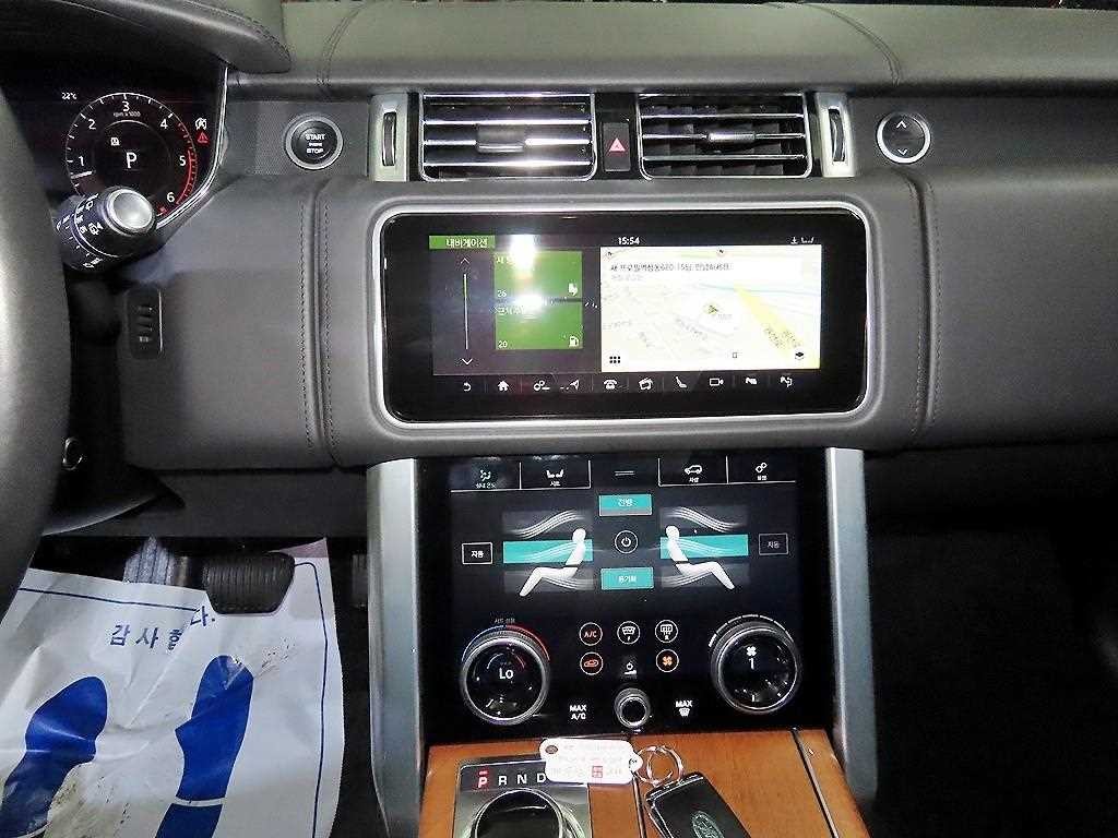 랜드로버 레인지로버 레인지로버 4세대 4.4 SDV8 AB LWB 디젤 이미지 11