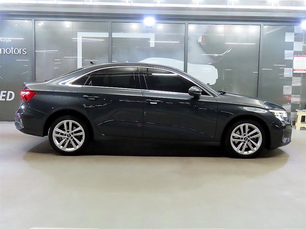 아우디 A3 A3(8Y) 40 TFSI 이미지 3