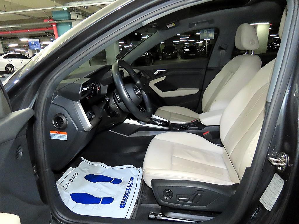 아우디 A3 A3(8Y) 40 TFSI 이미지 6