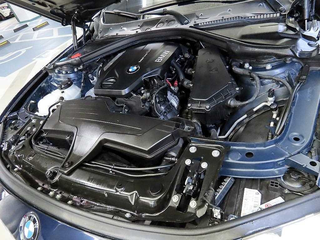BMW 3시리즈 3시리즈 (F30) 320d 이미지 19