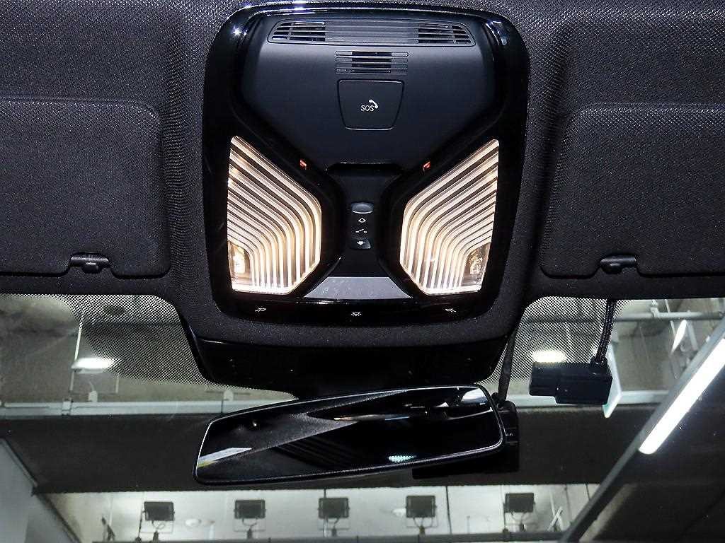 BMW 5시리즈 5시리즈 (G30) 520d xDrive M 스포츠 플러스 이미지 15