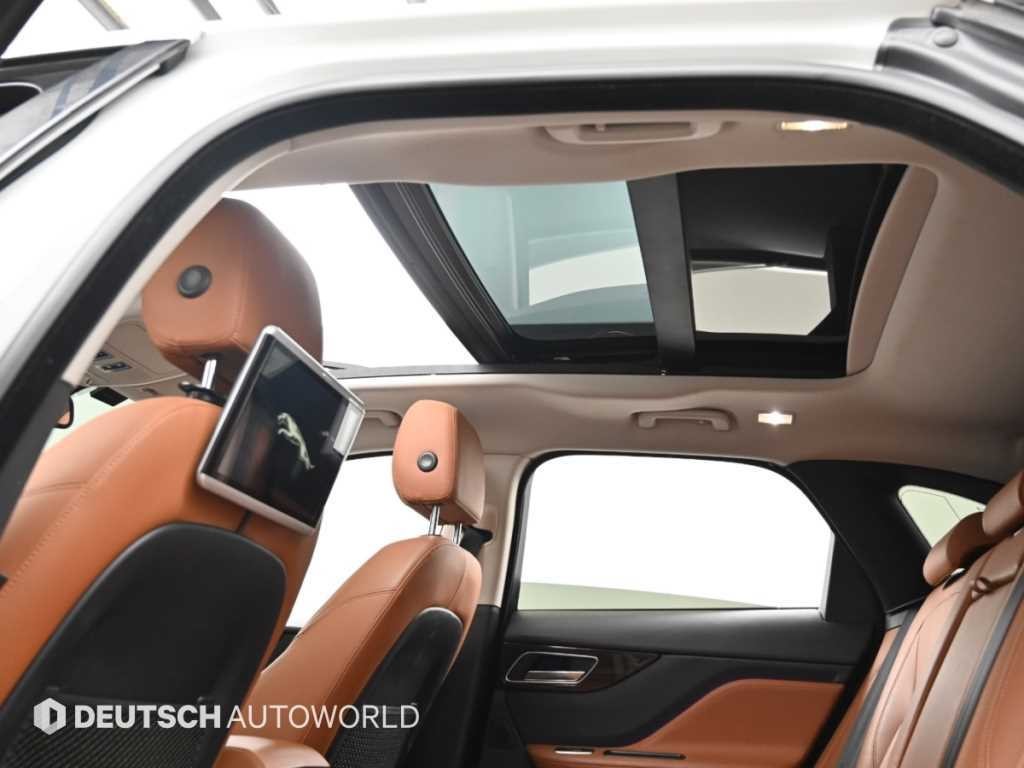 재규어 F-PACE 20d 포트폴리오 이미지 18