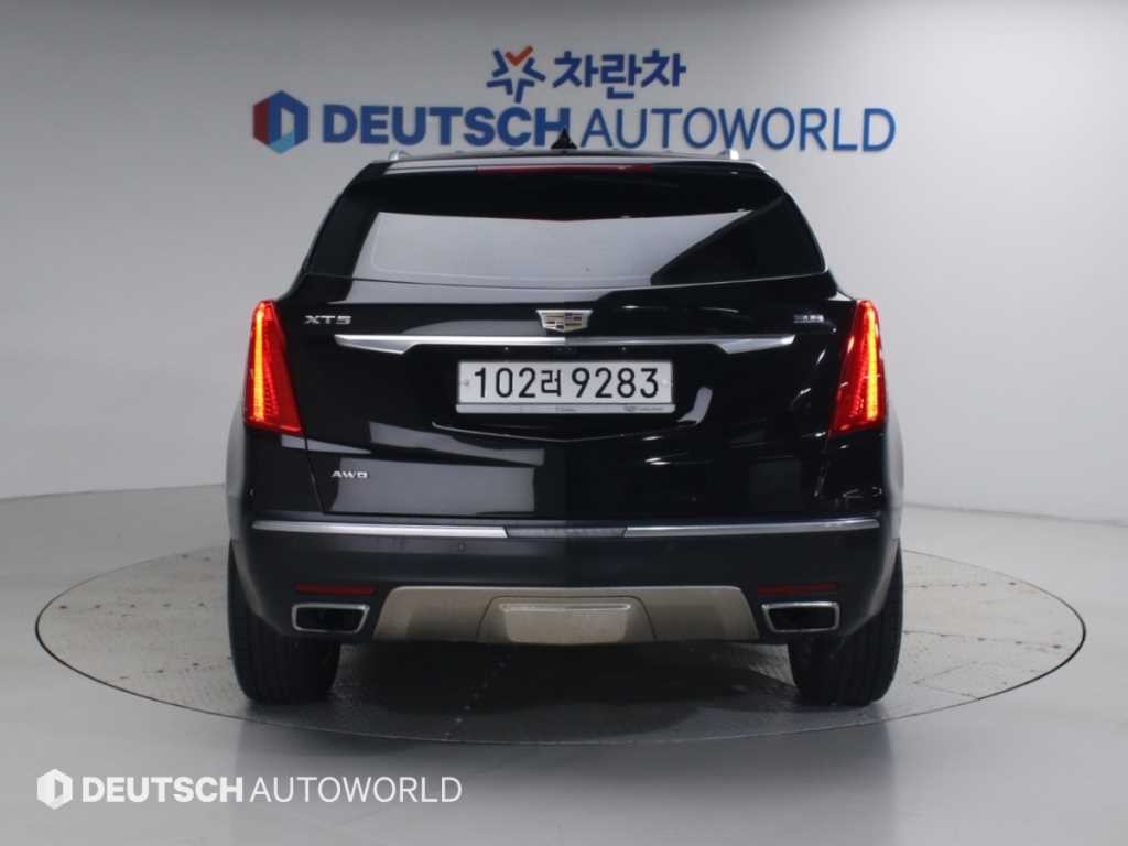 캐딜락 XT5 3.6 플래티넘 AWD 이미지 4