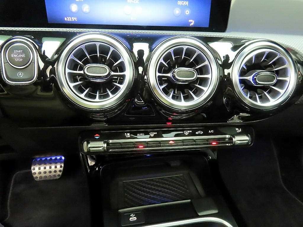 벤츠 CLA 클래스 CLA클래스 C118 CLA 250 4MATIC 이미지 16