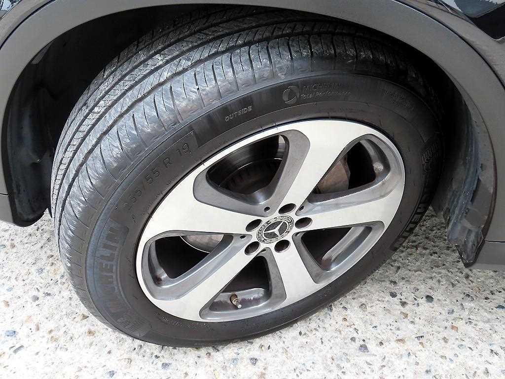 벤츠 GLC 클래스 GLC클래스 X253 GLC 300 4MATIC 쿠페 이미지 20