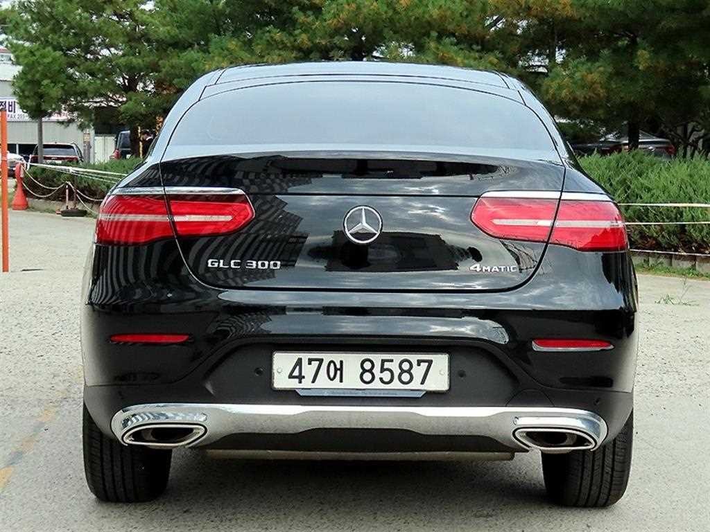 벤츠 GLC 클래스 GLC클래스 X253 GLC 300 4MATIC 쿠페 이미지 4