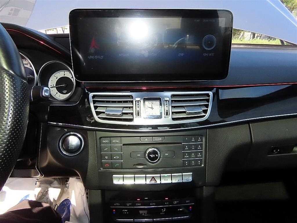 벤츠 E 클래스 E-클래스 W212 E220 블루텍 아방가르드 스포츠 이미지 14