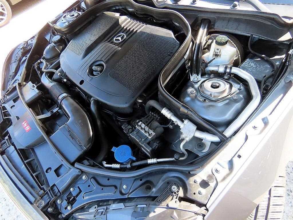 벤츠 E 클래스 E-클래스 W212 E220 블루텍 아방가르드 스포츠 이미지 19