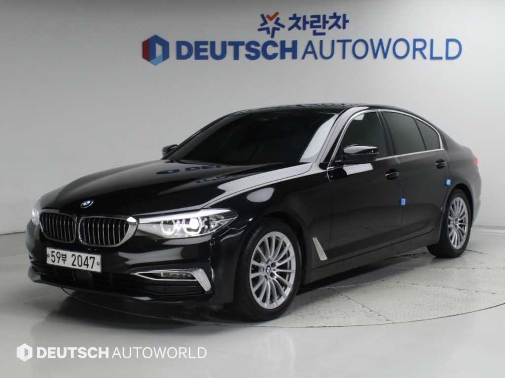 BMW 5시리즈 5시리즈 (G30) 520i 럭셔리 이미지 2