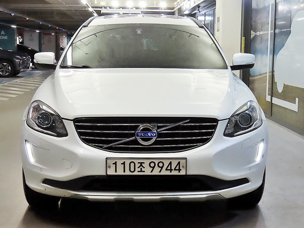 볼보 XC60 D3 이미지 2