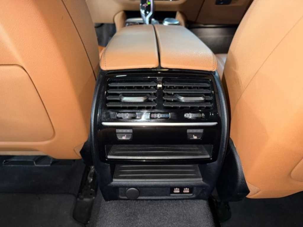 BMW 5시리즈 5시리즈 (G30) 520i 럭셔리 이미지 16
