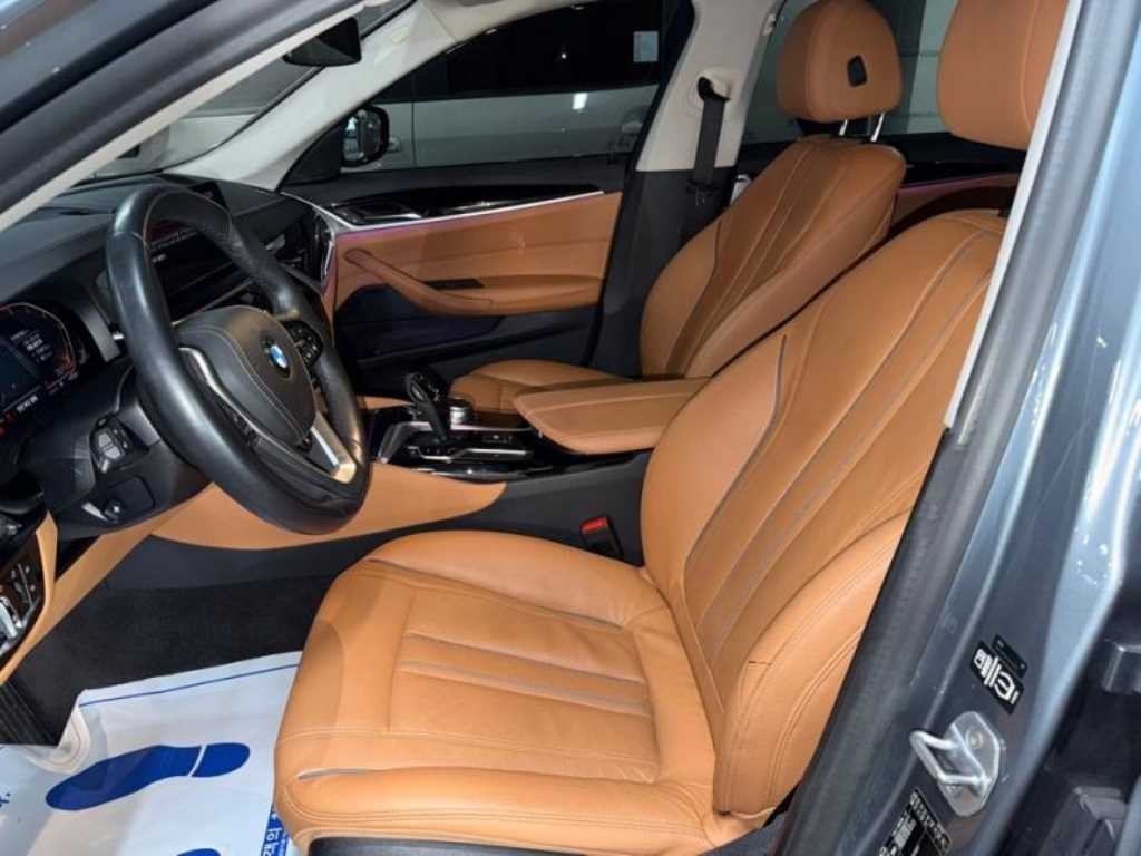 BMW 5시리즈 5시리즈 (G30) 520i 럭셔리 이미지 6