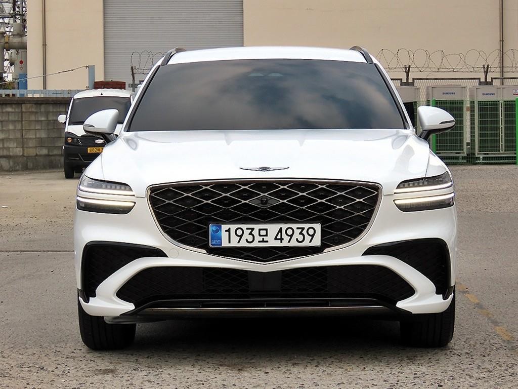 제네시스 GV70 2.5T 가솔린 2WD 스포츠 이미지 2