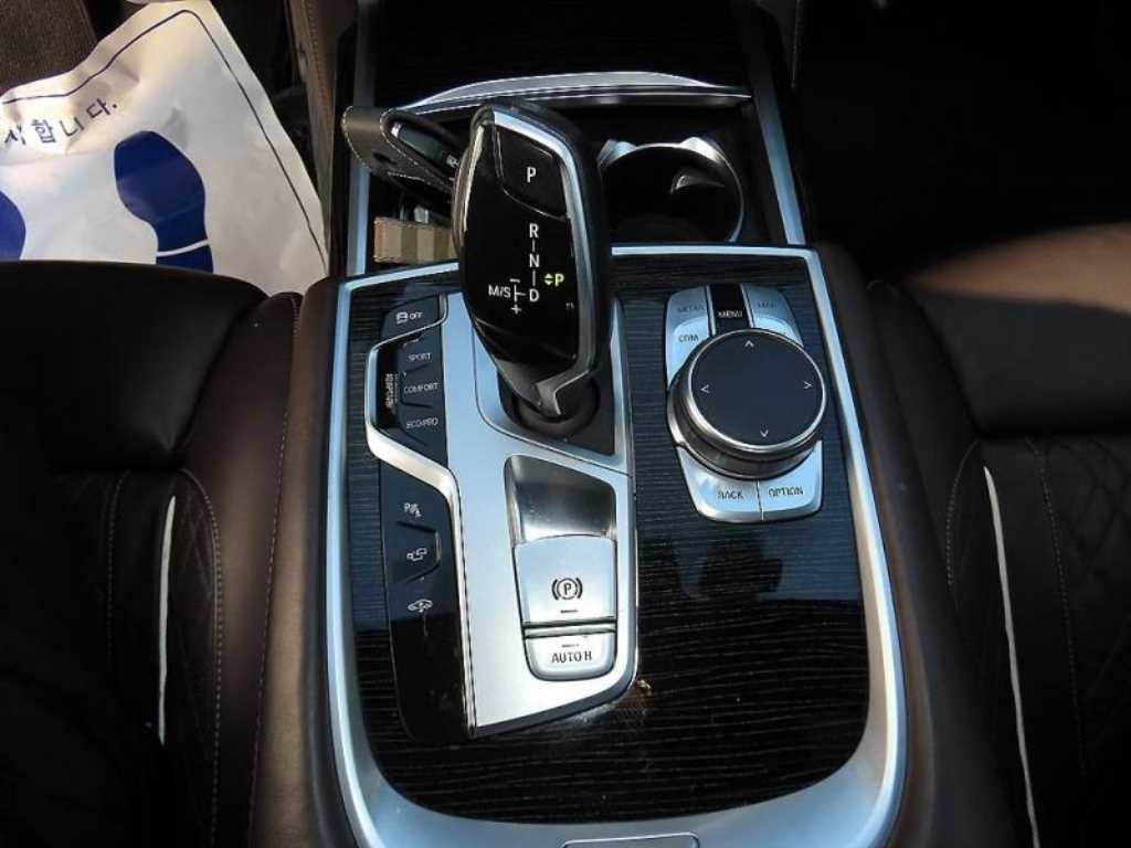 BMW 7시리즈 7시리즈 (G11) 740Li xDrive M SPORT 스포츠 이미지 11