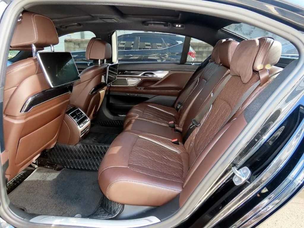 BMW 7시리즈 7시리즈 (G11) 740Li xDrive M SPORT 스포츠 이미지 6