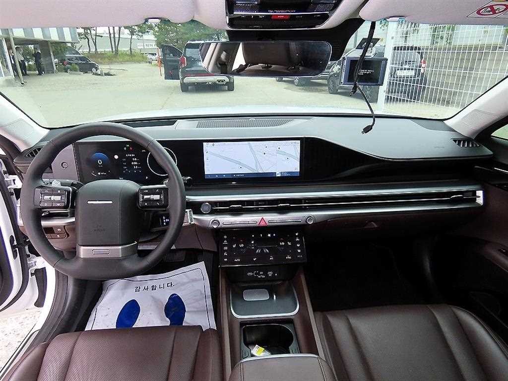 현대 그랜저 그랜저 (GN7) 가솔린 2.5 2WD 익스클루시브 이미지 7