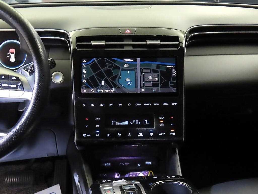 현대 투싼 투싼 (NX4) 디젤 2.0 2WD 프리미엄 이미지 11