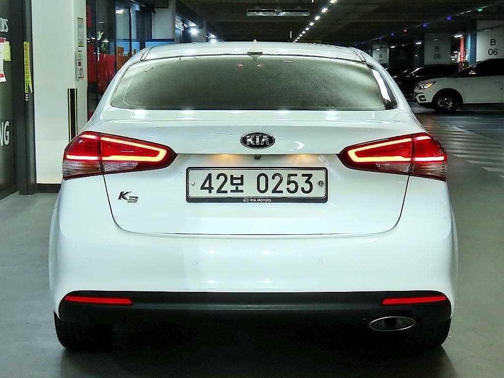 기아 K3 더뉴 K3 1.6 GDI 트렌디 스타일 이미지 5