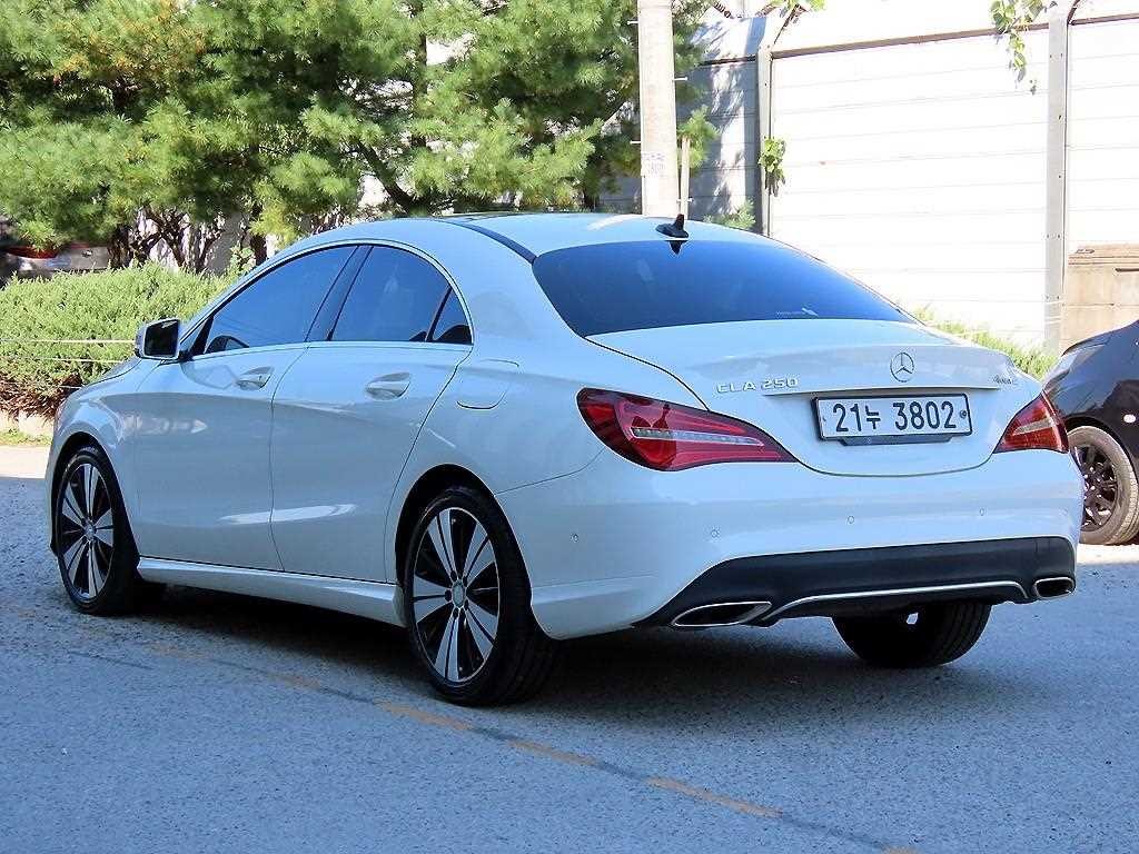 벤츠 CLA 클래스 CLA클래스 CLA 250 4MATIC 이미지 3
