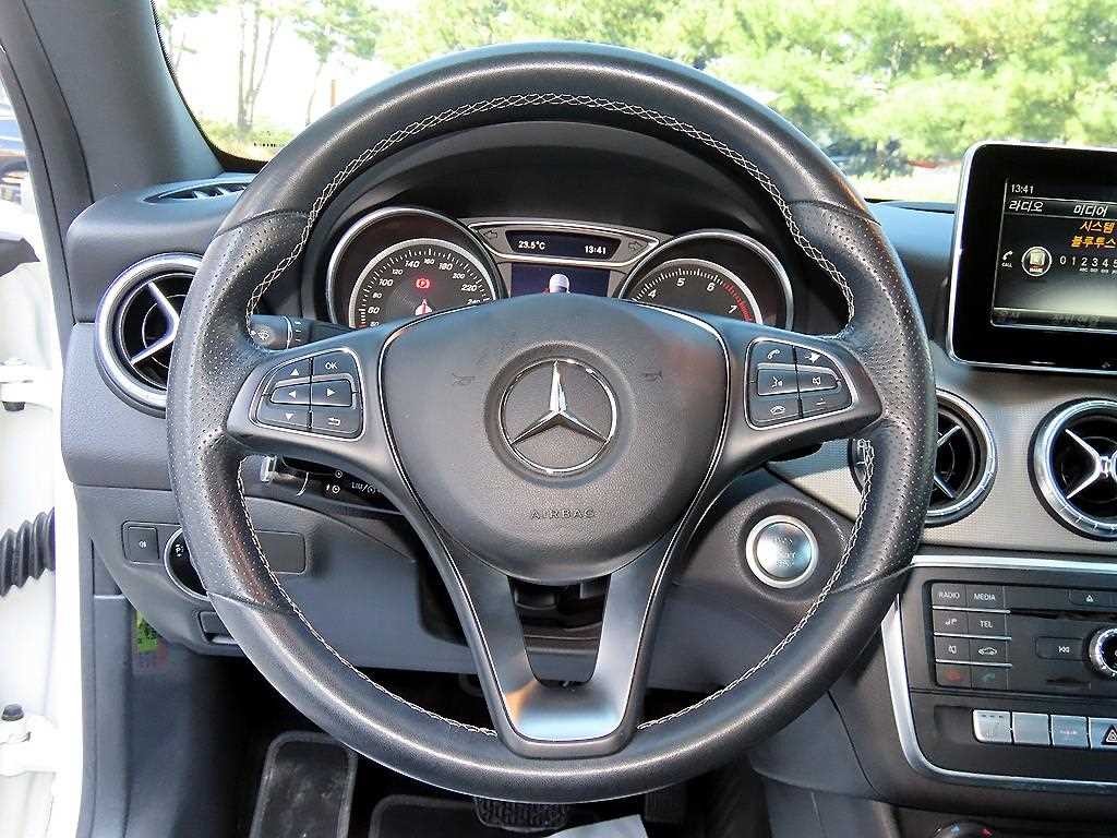 벤츠 CLA 클래스 CLA클래스 CLA 250 4MATIC 이미지 8