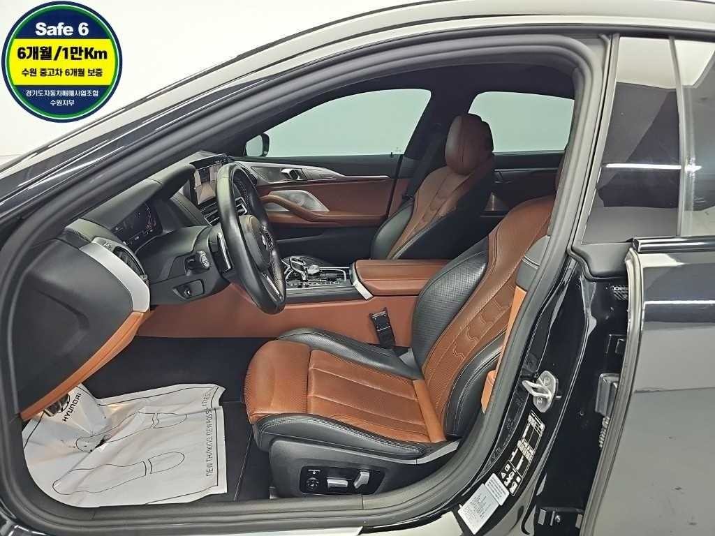 BMW 8시리즈 8시리즈 (G15) M850i xDrive 그란 쿠페 이미지 11