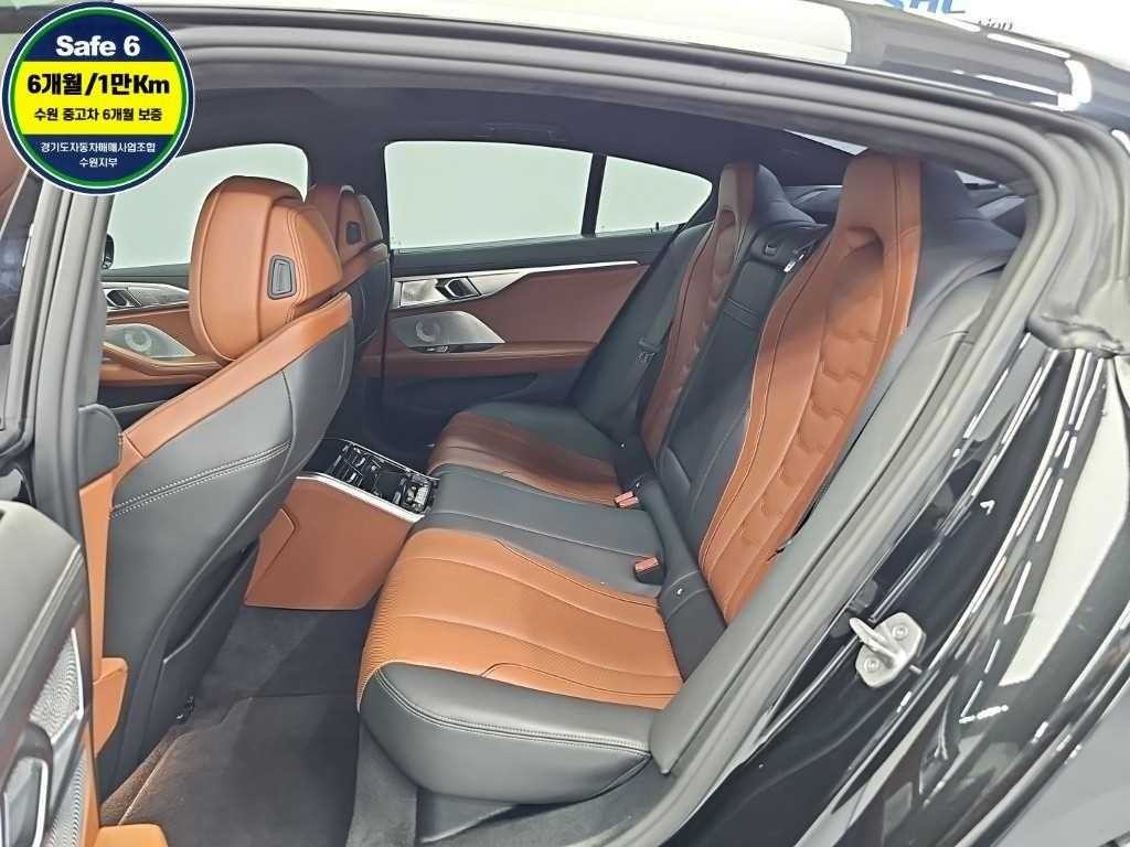 BMW 8시리즈 8시리즈 (G15) M850i xDrive 그란 쿠페 이미지 12