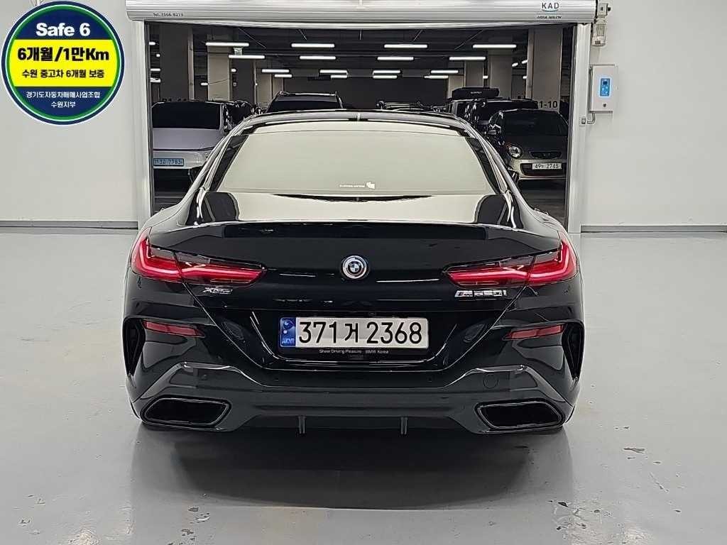 BMW 8시리즈 8시리즈 (G15) M850i xDrive 그란 쿠페 이미지 3