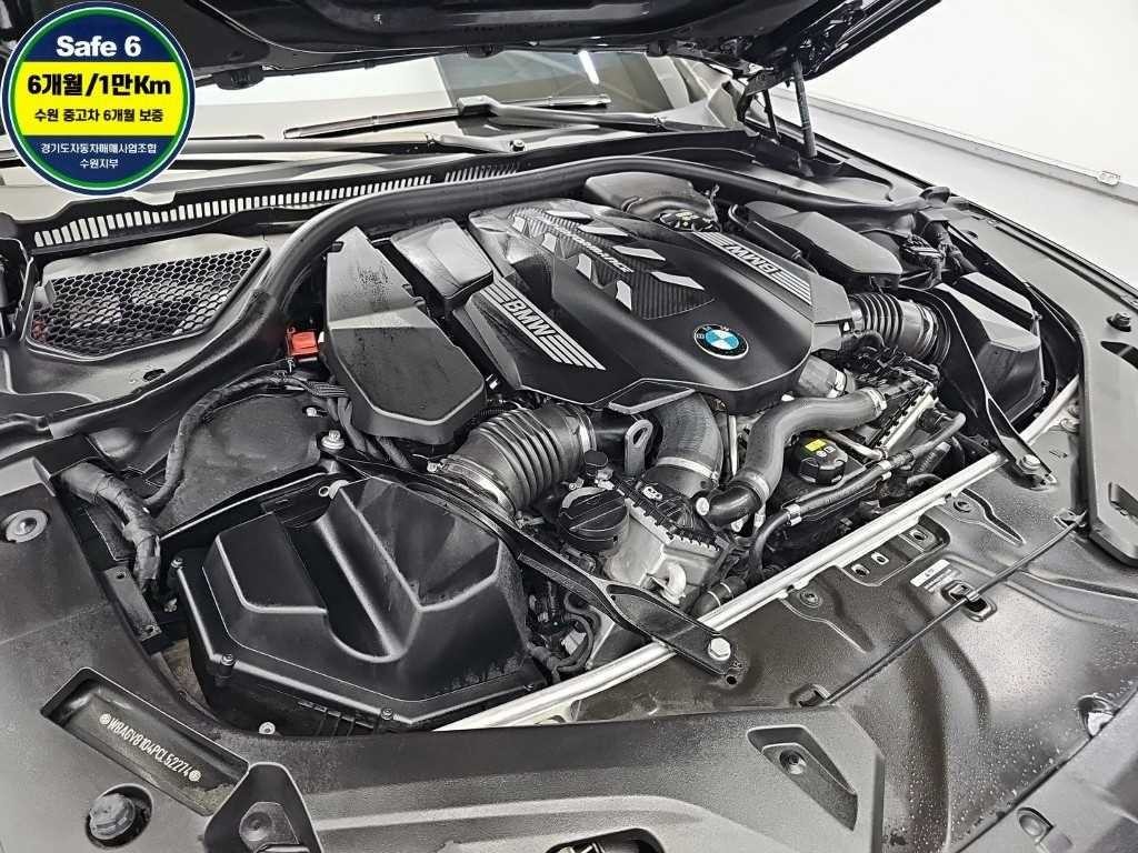 BMW 8시리즈 8시리즈 (G15) M850i xDrive 그란 쿠페 이미지 5