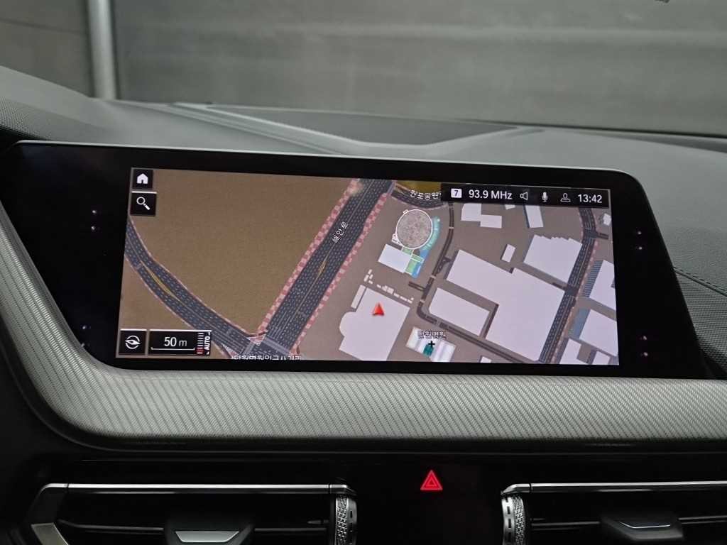 BMW 1시리즈 1시리즈 (F40) 118d M 스포츠 퍼스트 에디션 이미지 13