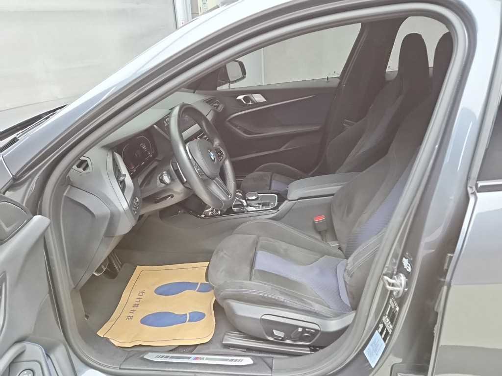BMW 1시리즈 1시리즈 (F40) 118d M 스포츠 퍼스트 에디션 이미지 5