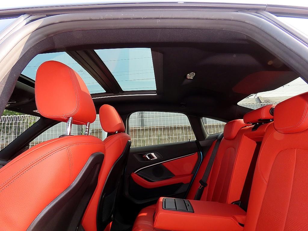 BMW 2시리즈 2시리즈 그란쿠페 (F44) 220i M 스포츠 이미지 18