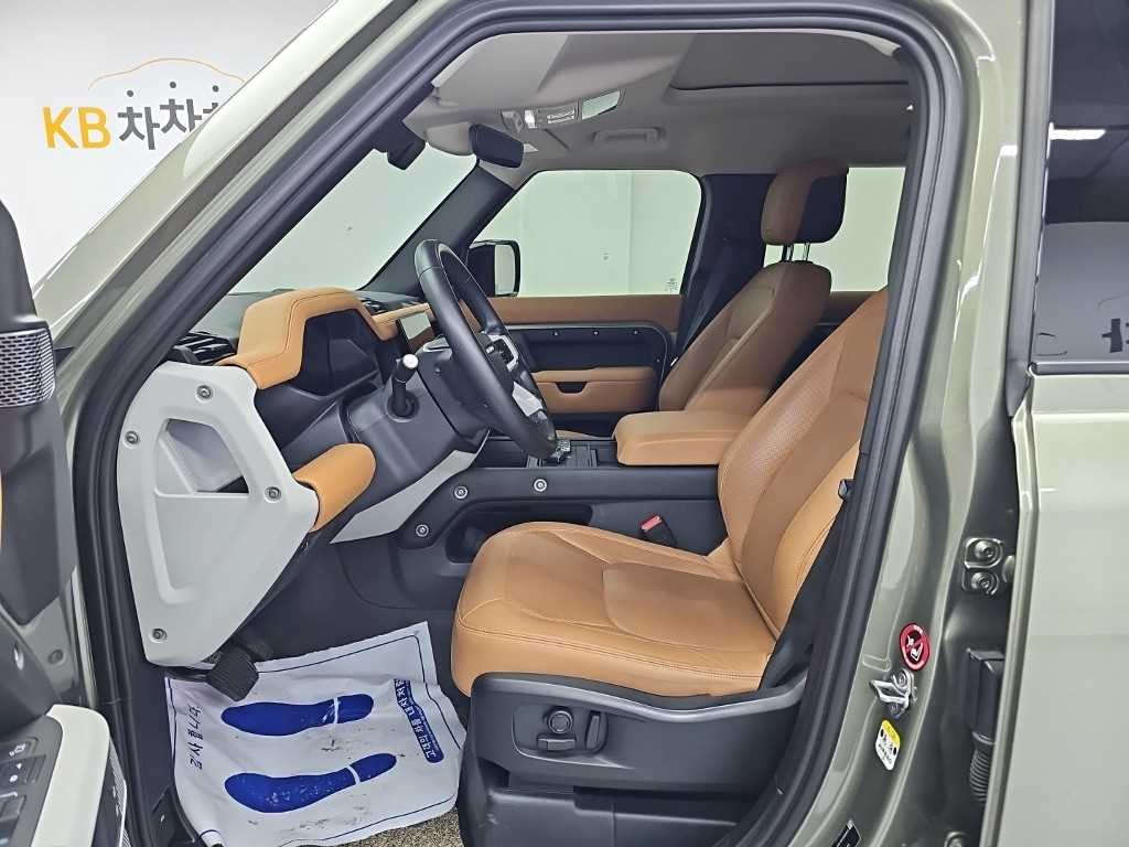 랜드로버 디펜더 디펜더 (L663) 110 D300 HSE 이미지 11