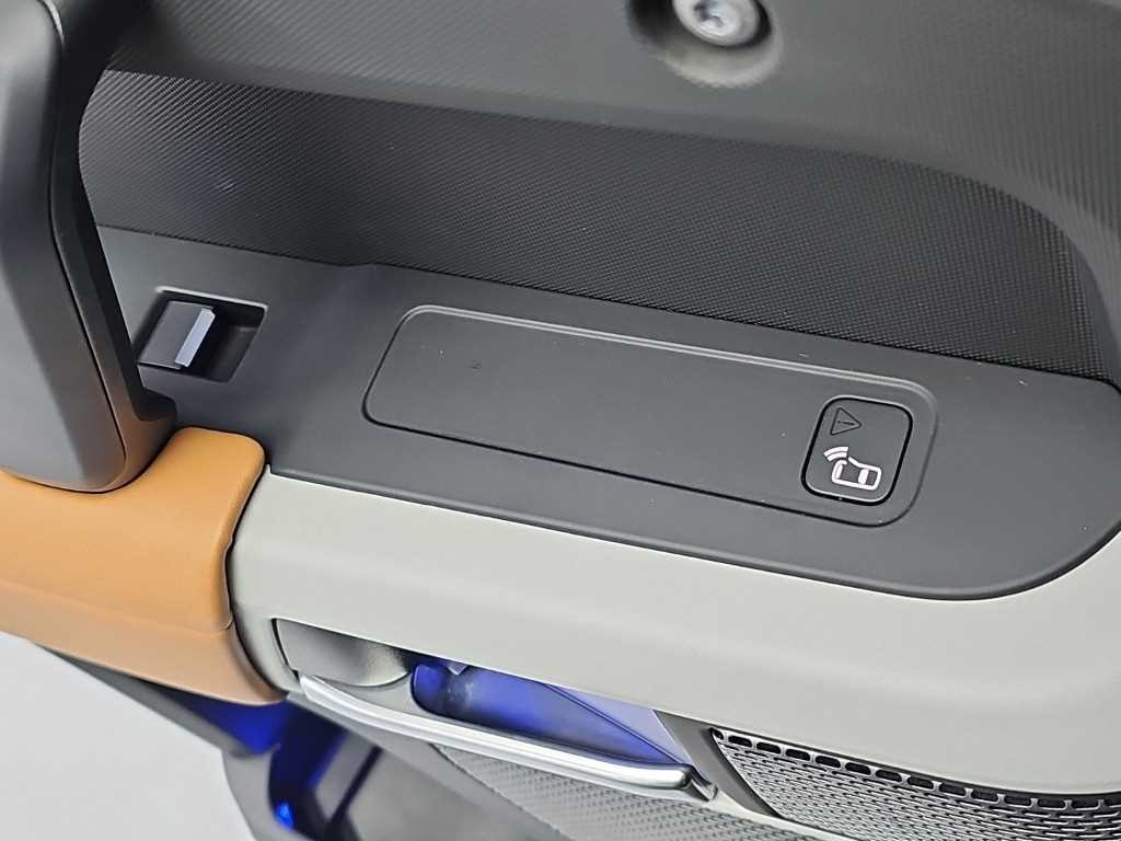 랜드로버 디펜더 디펜더 (L663) 110 D300 HSE 이미지 14