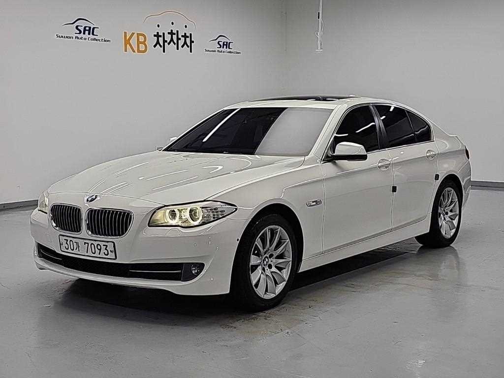 BMW 5시리즈 5시리즈 (F10) 528i 이미지 1