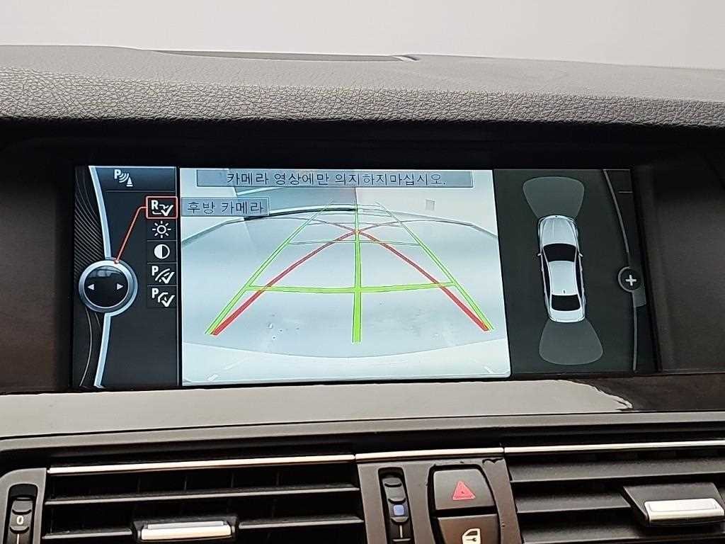 BMW 5시리즈 5시리즈 (F10) 528i 이미지 12