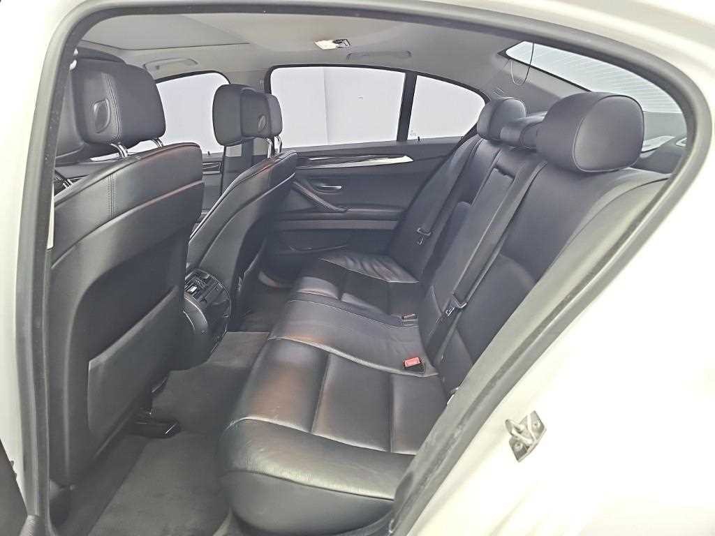 BMW 5시리즈 5시리즈 (F10) 528i 이미지 14