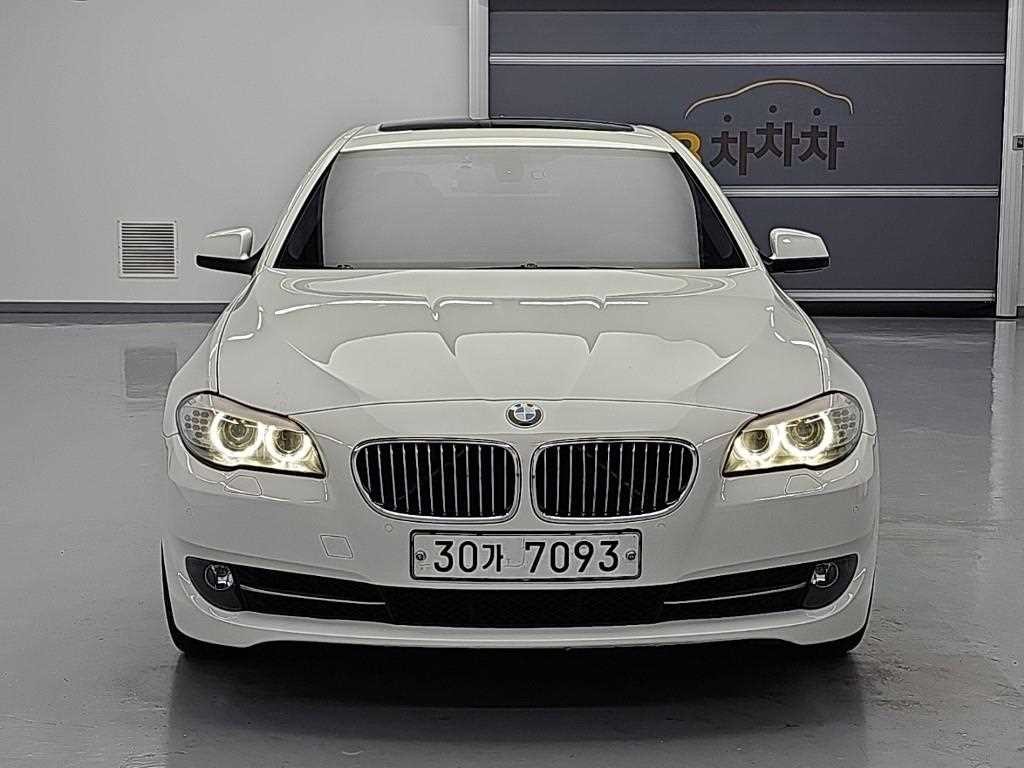 BMW 5시리즈 5시리즈 (F10) 528i 이미지 2