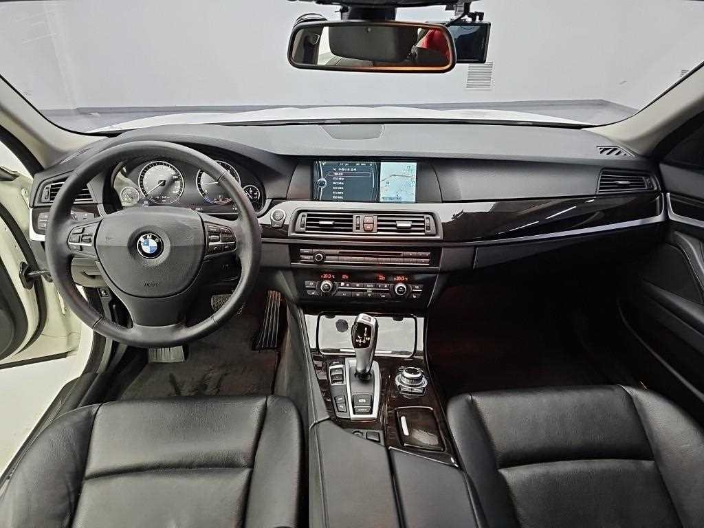 BMW 5시리즈 5시리즈 (F10) 528i 이미지 7