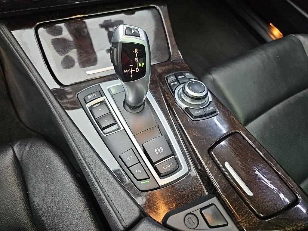BMW 5시리즈 5시리즈 (F10) 528i 이미지 8