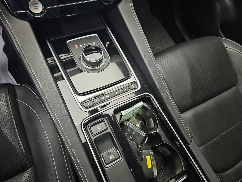재규어 F-PACE 35t R-Sport 이미지 8