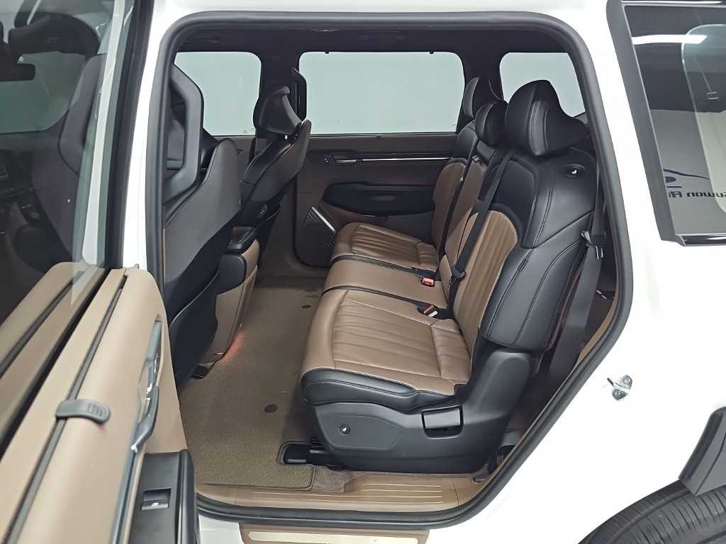 기아 EV9 롱레인지 4WD GT Line 이미지 12
