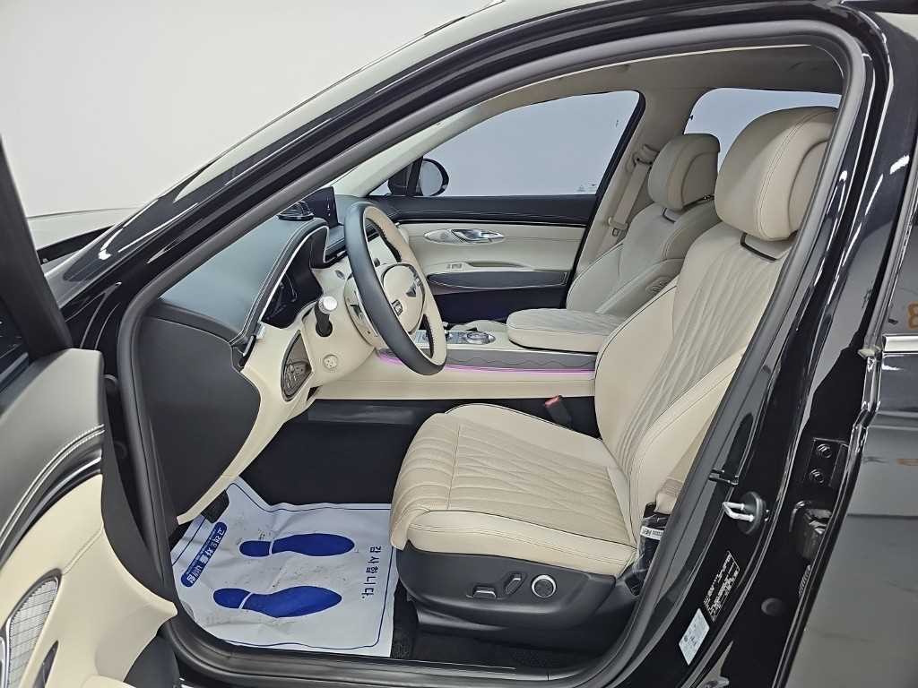 제네시스 GV70 2.5T 가솔린 2WD 기본형 이미지 11