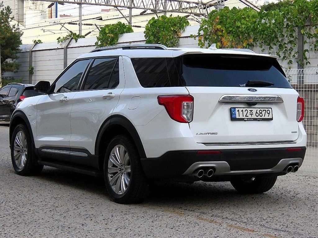 포드 익스플로러 익스플로러 6세대 3.0 AWD PHEV 리미티드 이미지 3