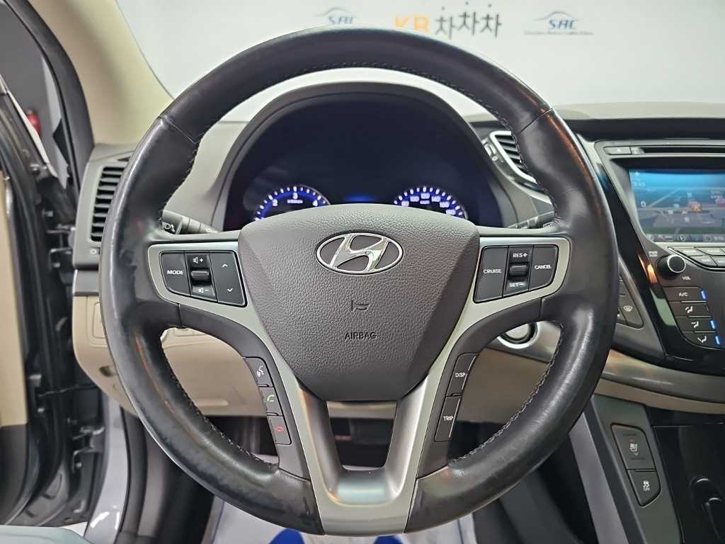 현대 i40 1.7 VGT PREMIUM 이미지 9